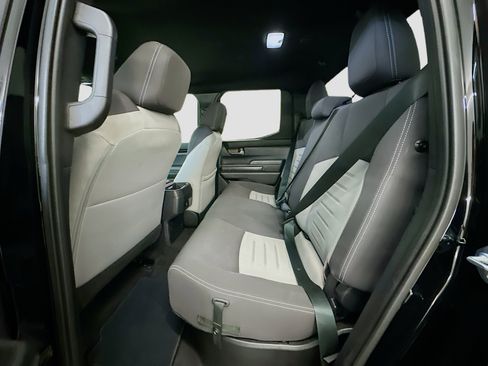 Used 2025 Toyota Tacoma TRD Off-Road image 29