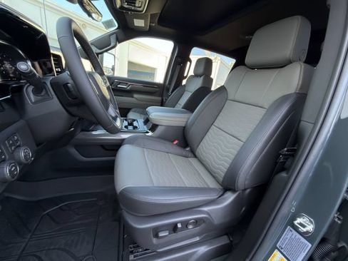 New 2026 Chevrolet Silverado 2500 ZR2 AWD/4WD image 21