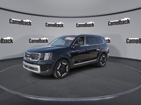 Certified 2023 Kia Telluride S FWD image 3