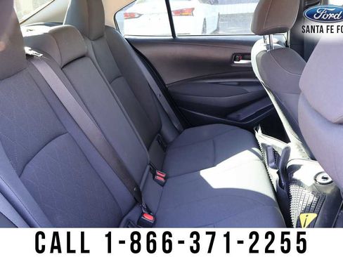 Used 2020 Toyota Corolla LE image 21