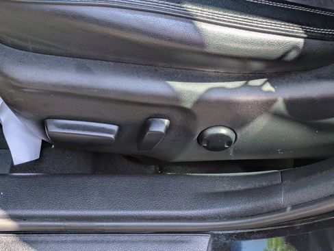 Used 2017 Toyota Camry XLE image 22