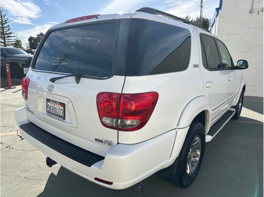 Used 2005 Toyota Sequoia SR5 RWD image 7