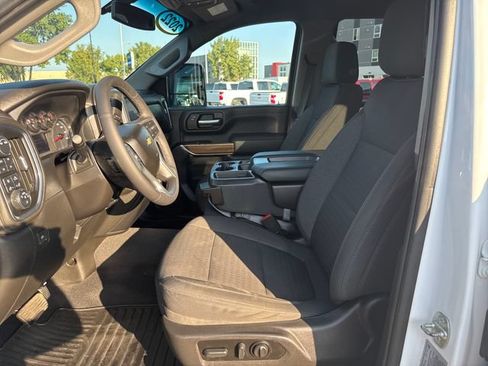 Used 2022 Chevrolet Silverado 3500 LT w/ Convenience Package AWD/4WD image 9