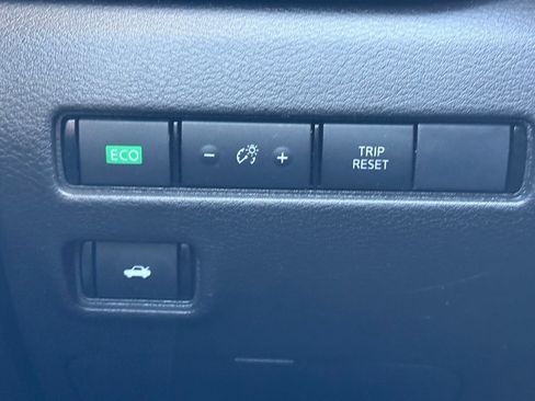 Certified 2024 Nissan Sentra S image 20