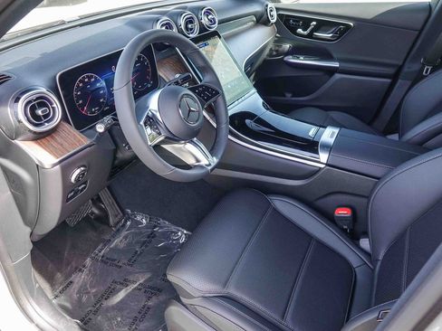 New 2026 Mercedes-Benz GLC 300 image 16