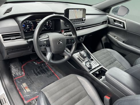 Used 2024 Mitsubishi Outlander Ralliart AWD/4WD image 9