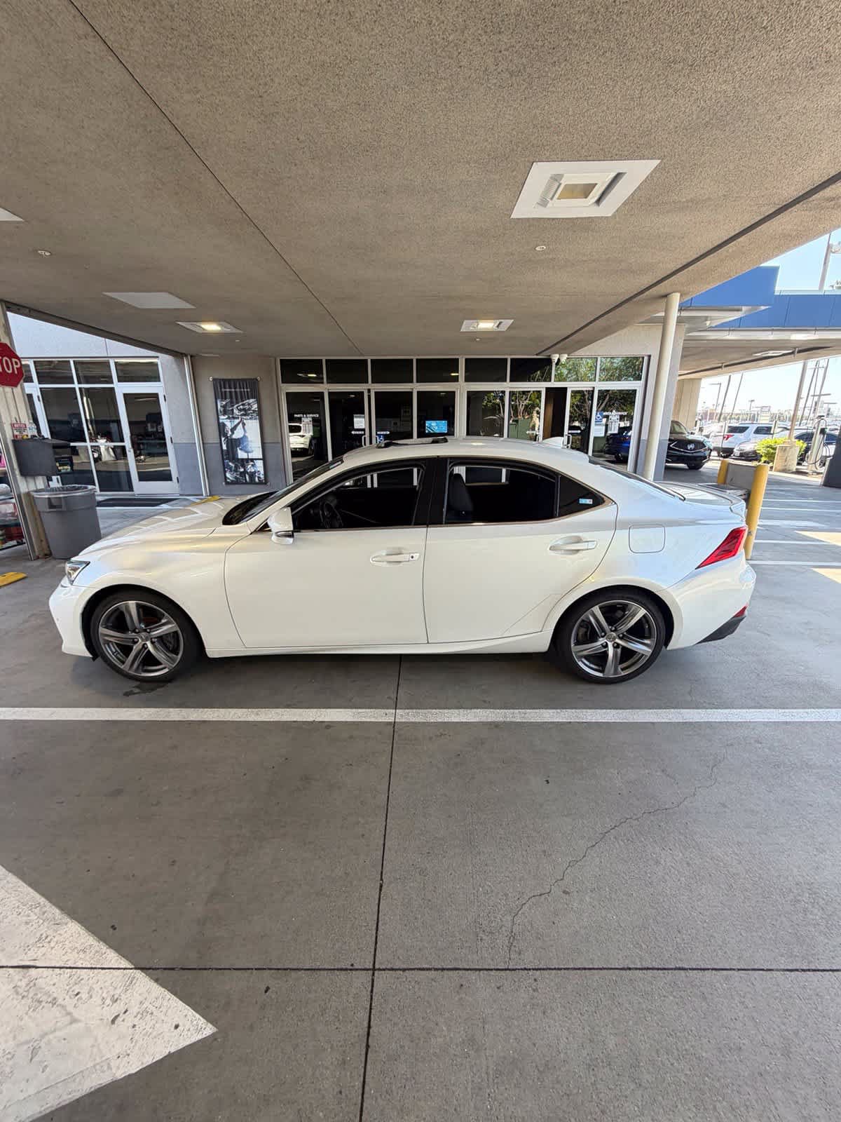 Used 2017 Lexus IS 200t w/ Navigation System Package RWD image 8