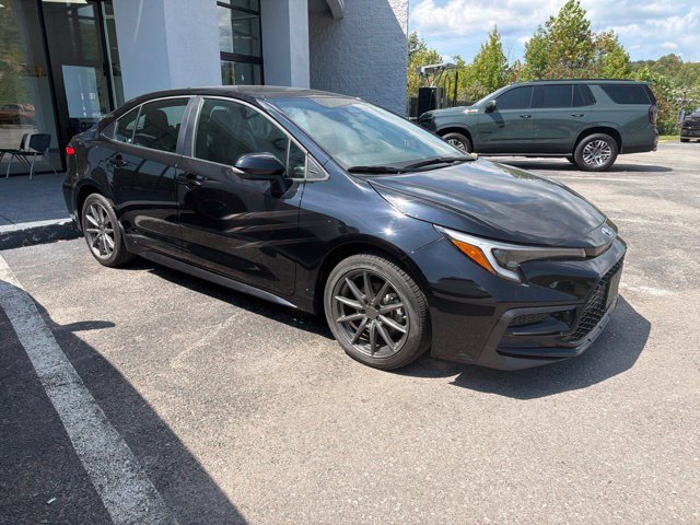 Used 2025 Toyota Corolla SE FWD image 4