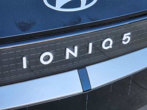 Used 2025 Hyundai Ioniq 5 SEL image 13