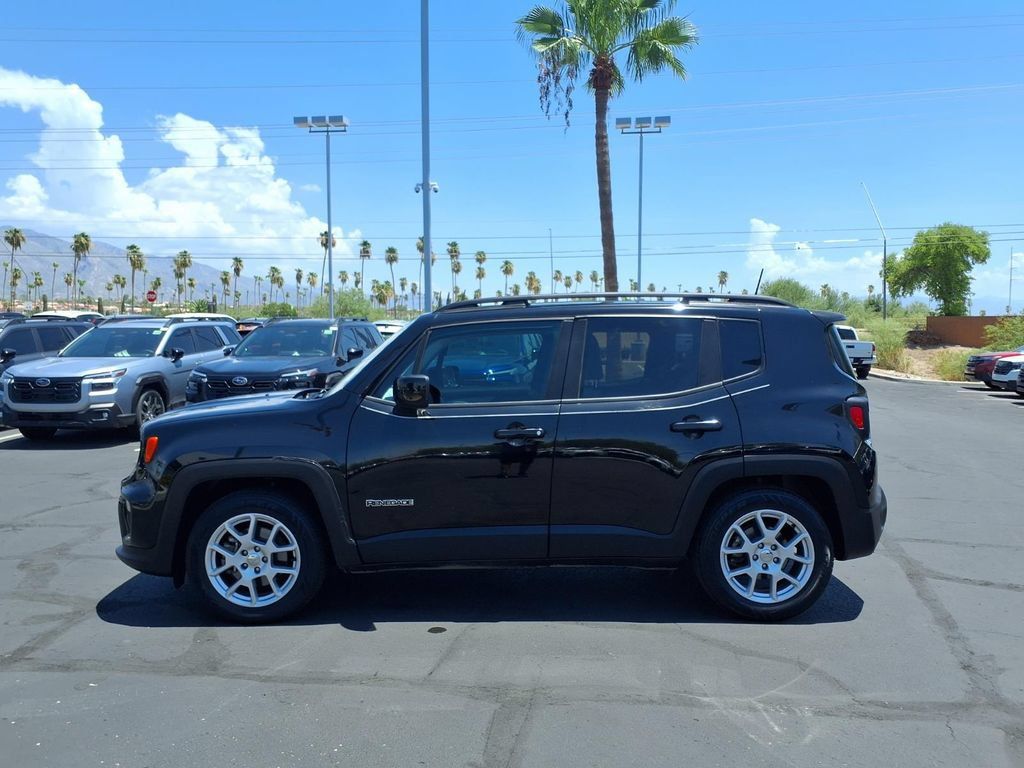 Used 2019 Jeep Renegade Latitude FWD image 13