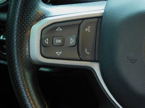 Used 2024 RAM 2500 Tradesman w/ Chrome Appearance Group image 18