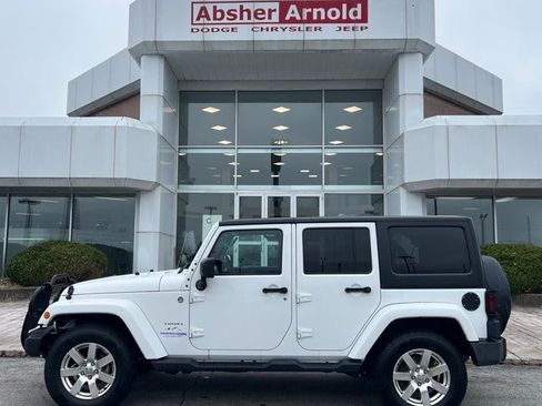 Certified 2018 Jeep Wrangler Unlimited Sahara w/ Connectivity Group image 3