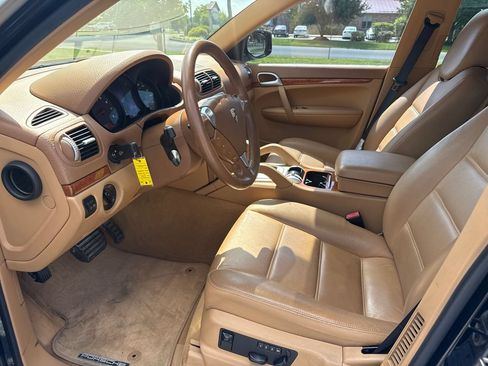 Used 2008 Porsche Cayenne AWD/4WD image 10