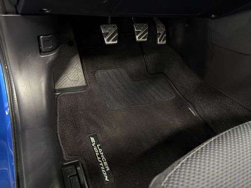 Used 2015 Mitsubishi Lancer Evolution GSR image 43