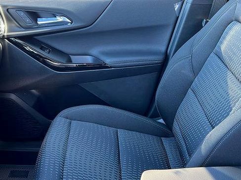 New 2026 Chevrolet Equinox LT image 19