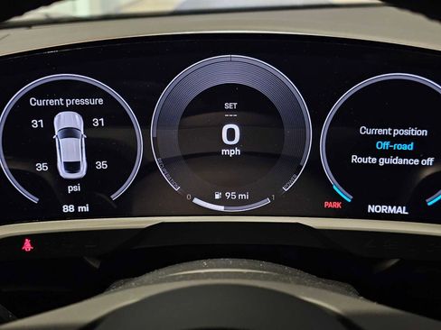 New 2025 Porsche Taycan image 26