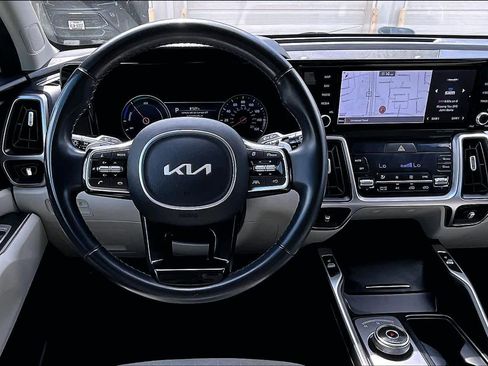 Certified 2022 Kia Sorento S image 6