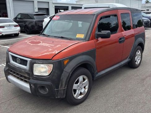 Used 2005 Honda Element EX image 1