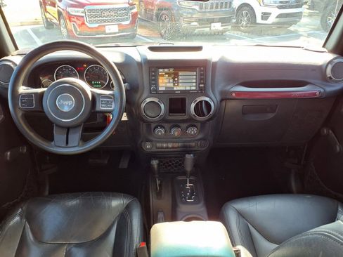 Used 2016 Jeep Wrangler Unlimited Sport AWD/4WD image 14