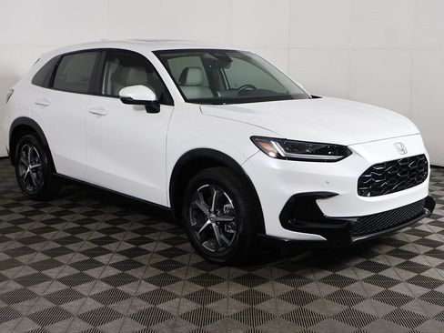 Used 2025 Honda HR-V EX-L image 2