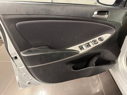 Used 2016 Hyundai Accent SE FWD image 22