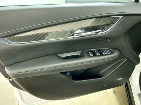 Used 2020 Cadillac XT6 Sport image 21