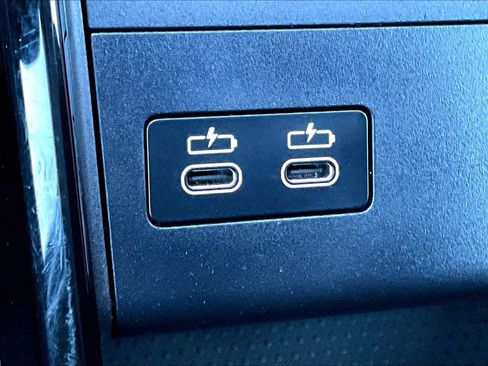 Certified 2025 BMW X1 xDrive28i w/ Technology Package image 33