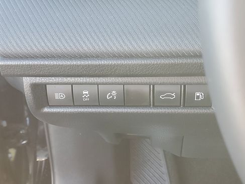 Certified 2025 Toyota Camry SE image 23