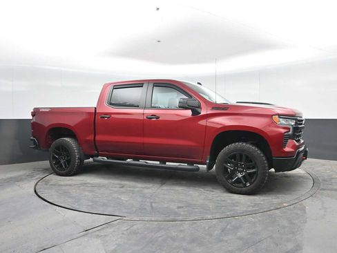 Used 2024 Chevrolet Silverado 1500 LT Trail Boss w/ LPO, Dark Essentials Package AWD/4WD image 8