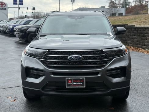 Used 2022 Ford Explorer XLT image 11