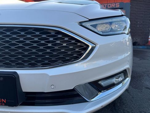 Used 2018 Ford Fusion Platinum FWD image 5