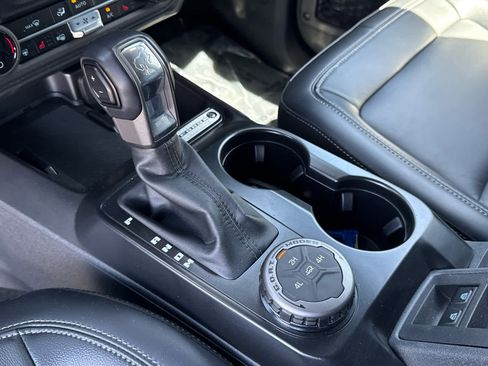Certified 2025 Ford Bronco Outer Banks AWD/4WD image 33