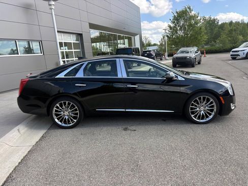 Used 2015 Cadillac XTS Platinum AWD/4WD image 4