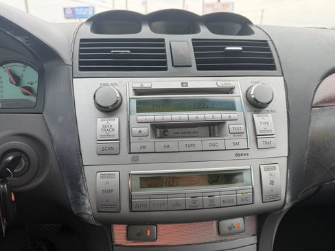 Used 2005 Toyota Solara SLE image 16