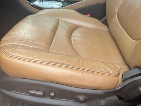 Used 2015 Buick Enclave Premium w/ Experience Buick Package FWD image 12