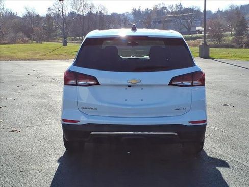 Used 2024 Chevrolet Equinox LT image 6