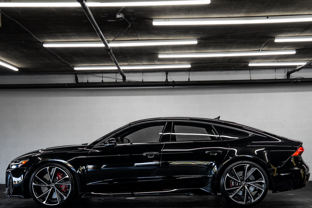 Used 2022 Audi RS 7 Sportback w/ Black Optic Package AWD/4WD image 2