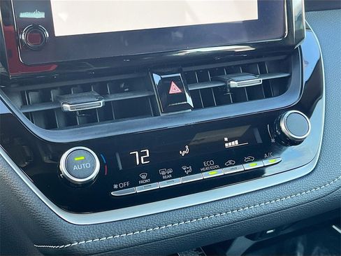 Used 2025 Toyota Corolla Hatchback image 15