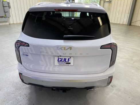 Used 2024 Kia Telluride SX w/ Towing Package image 7