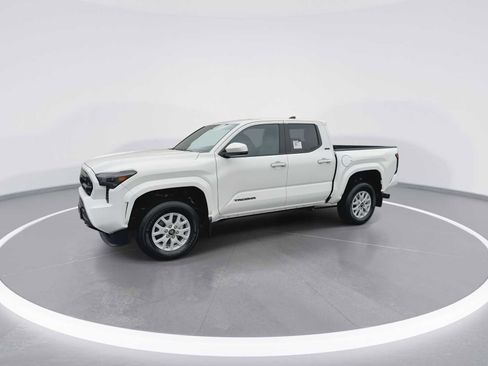 New 2026 Toyota Tacoma SR5 image 4