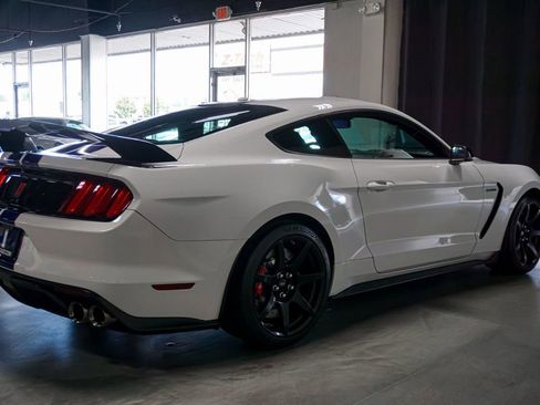 Used 2016 Ford Mustang Shelby GT350R w/ GT350R Equipment Group 920A RWD image 31