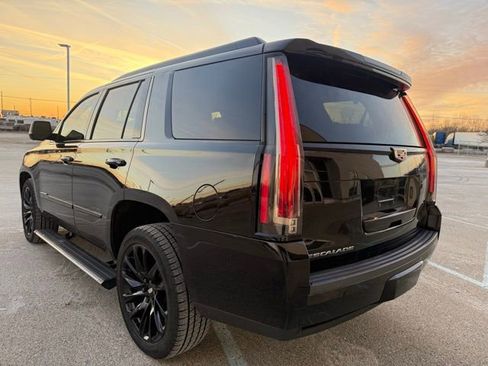 Used 2015 Cadillac Escalade Premium image 7