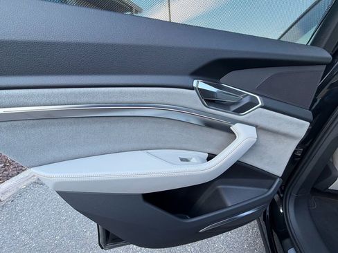 Used 2024 Audi Q8 e-tron Prestige w/ Prestige Package image 11