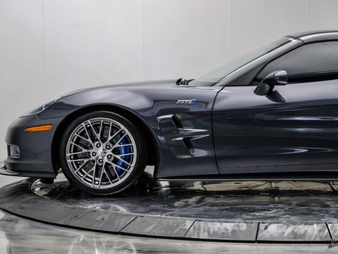 Used 2010 Chevrolet Corvette ZR1 w/ Preferred Equipment Group RWD image 8