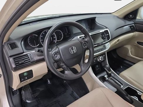 Used 2015 Honda Accord EX-L image 16
