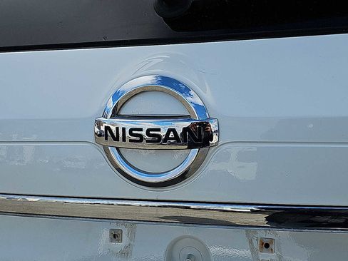 Used 2019 Nissan Rogue SL w/ Premium Package image 33