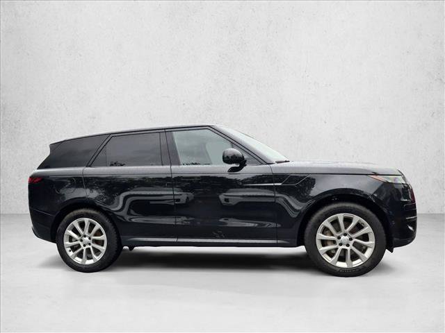 Used 2024 Land Rover Range Rover Sport SE AWD/4WD image 4