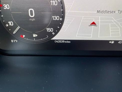Used 2023 Land Rover Defender 110 SE AWD/4WD image 17