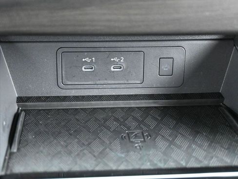 Used 2025 Nissan Murano SV image 21