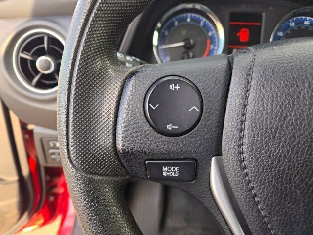 Certified 2018 Toyota Corolla LE FWD image 23